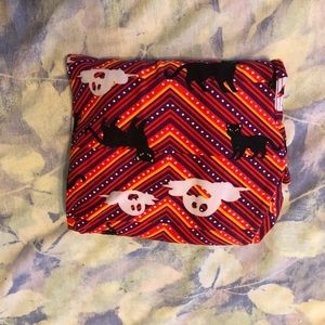 OS Leggings NWOT or EUC